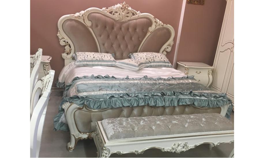 Купити ЛІЖКО ПАЛЕ РОЯЛЬ 2230x2120x1660 ЗОЛОТО GOLDEN HOUSE